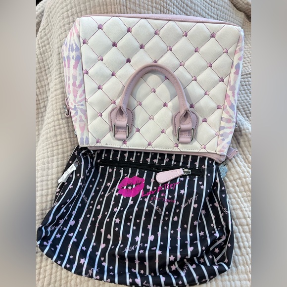Elegant Pink and White Satchel - Picture 9 of 10